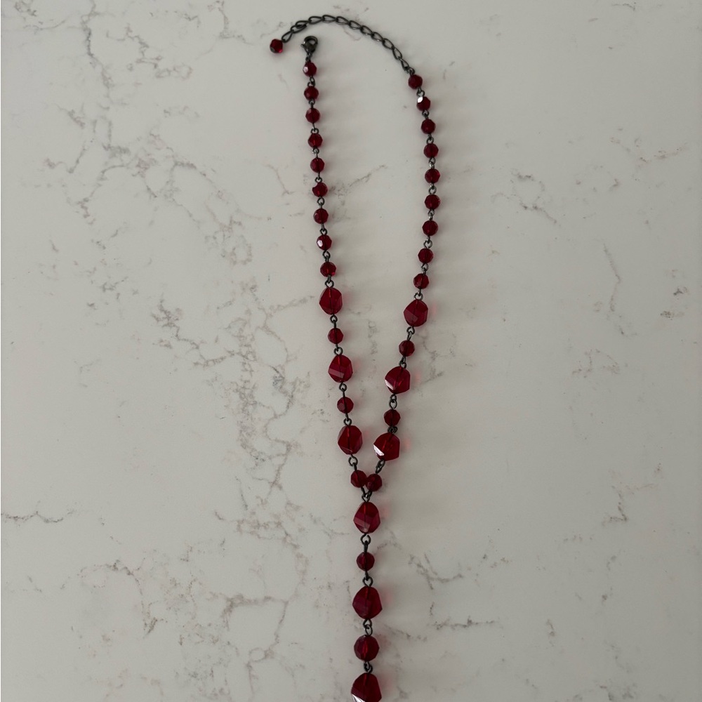 Red Beaded Lariat Style Necklace - Picture 3 of 5